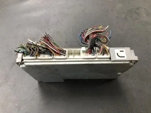 1AZ-FSE 89661-28B20 (2)