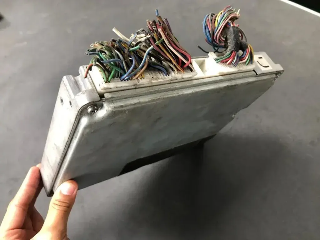 1AZ-FSE 89661-28B20 (3)