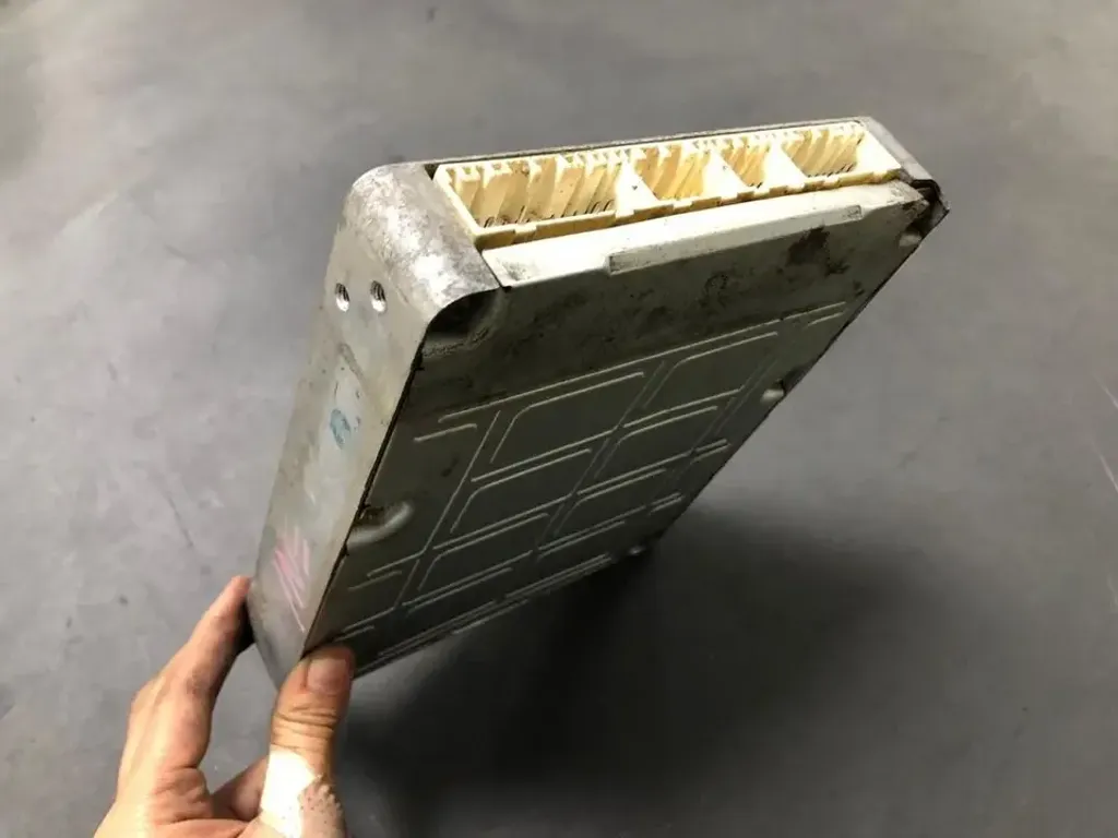 1NZ-FE 4X4 AT 89661-52380 (3)