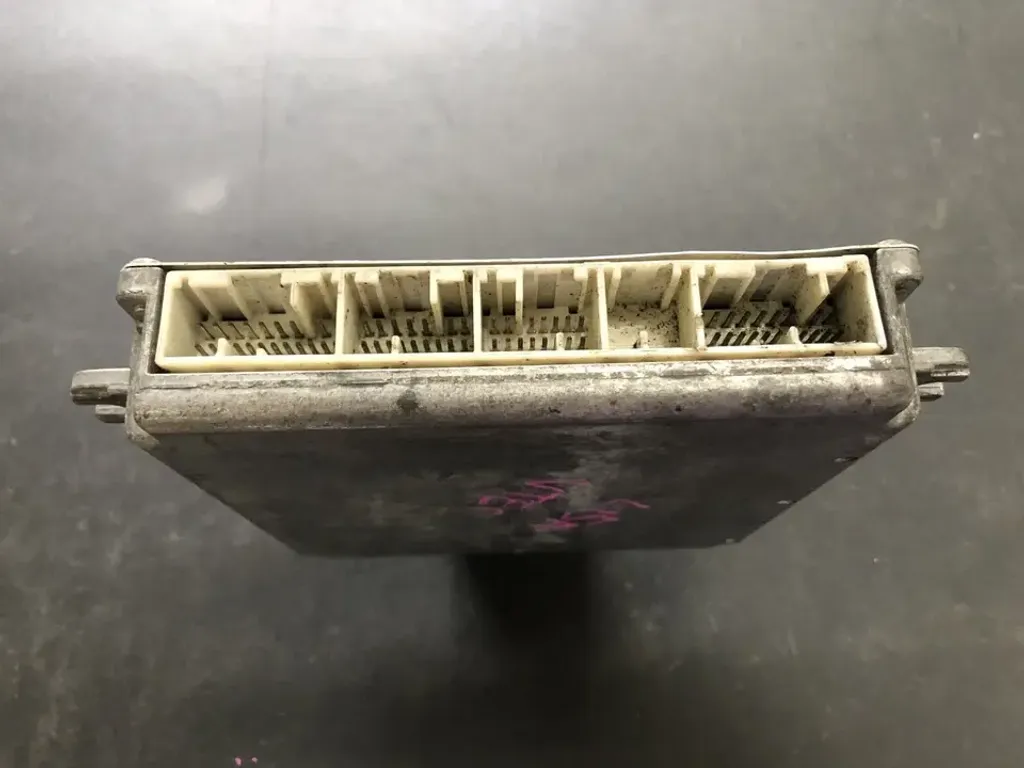 P9 37820-RLC-922 (3)