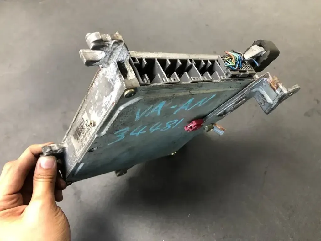 ZX 37820-P6X-F81 (4)