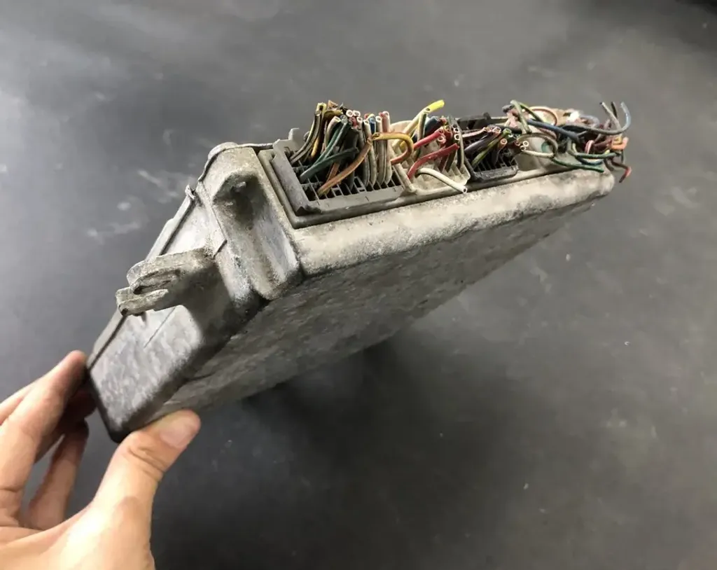 YL 37820-PWA-933 (4)