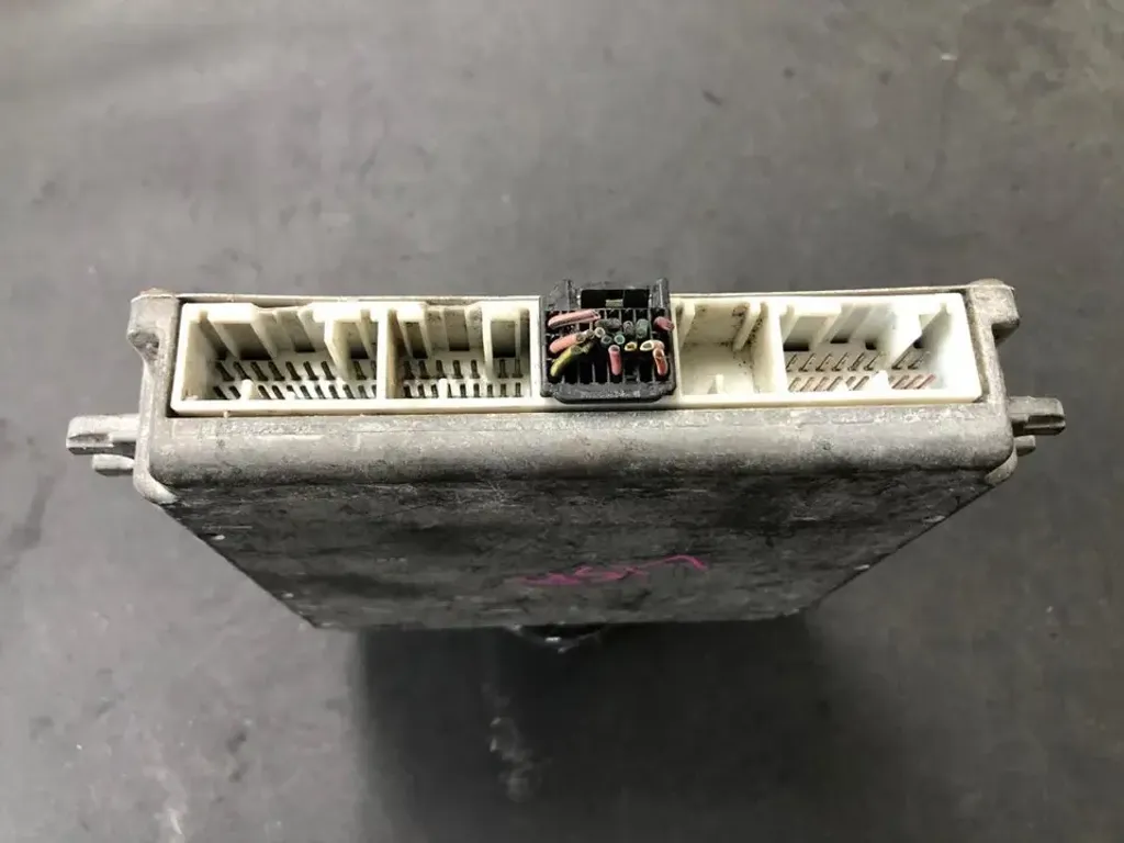 8W 37820-PWC-902 (3)