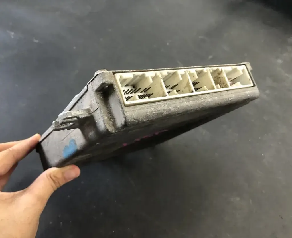 TR 37820-PWC-924 (4)