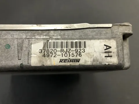 AH 37820-RJZ-923 (1)