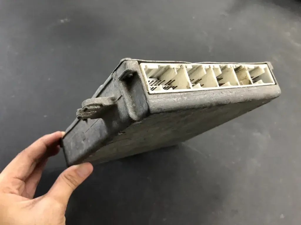 BJ 37820-PYD-963 (4)