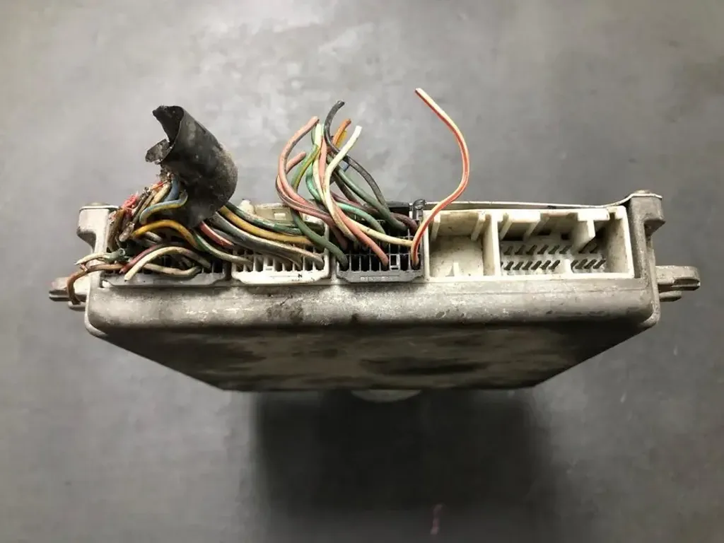 KJ 37820-PYD-961 (4)