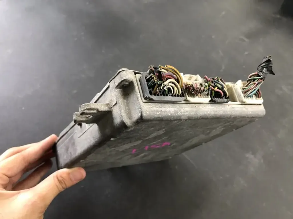 9H 37820-RFA-902 (4)