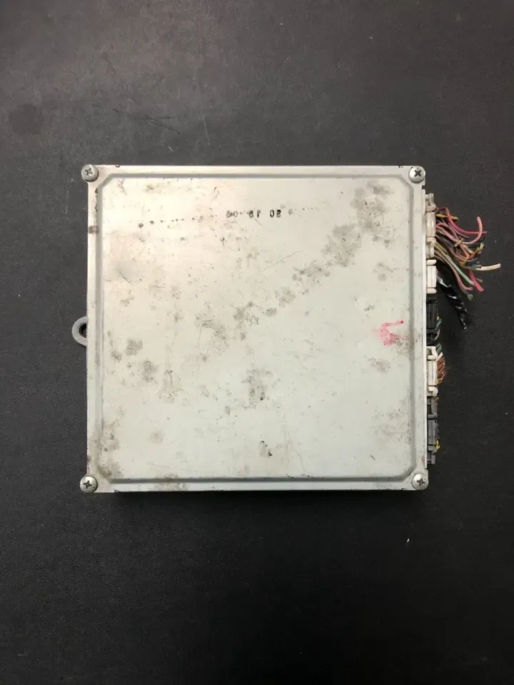 UE 37820-RFE-901 (2)