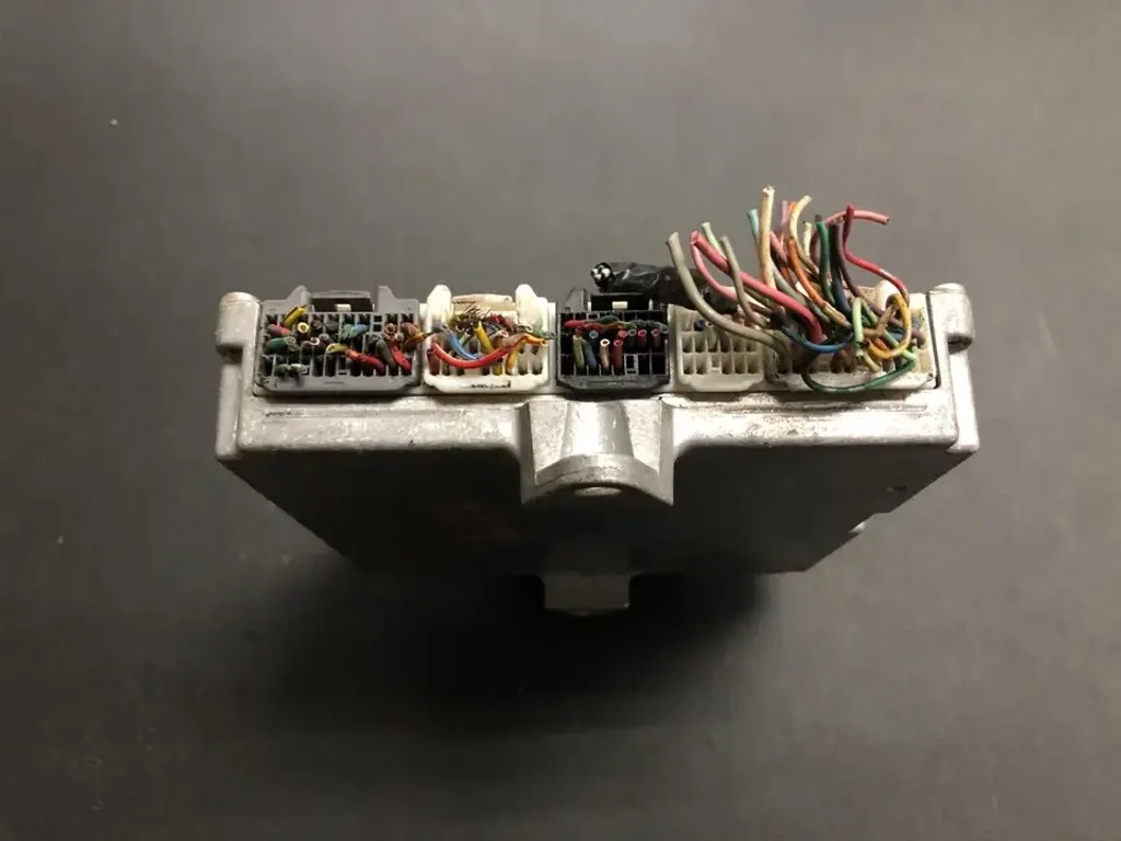 UE 37820-RFE-901 (3)