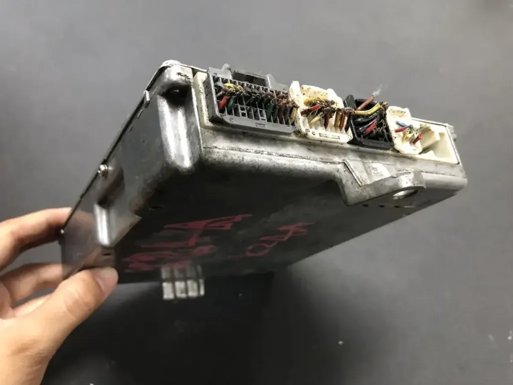 US 37820-RFE-919 (4)