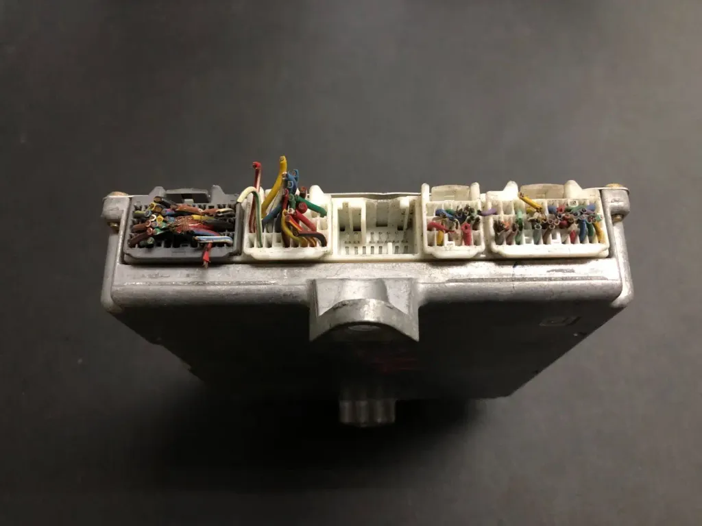 US 37820-RFE-913 (3)