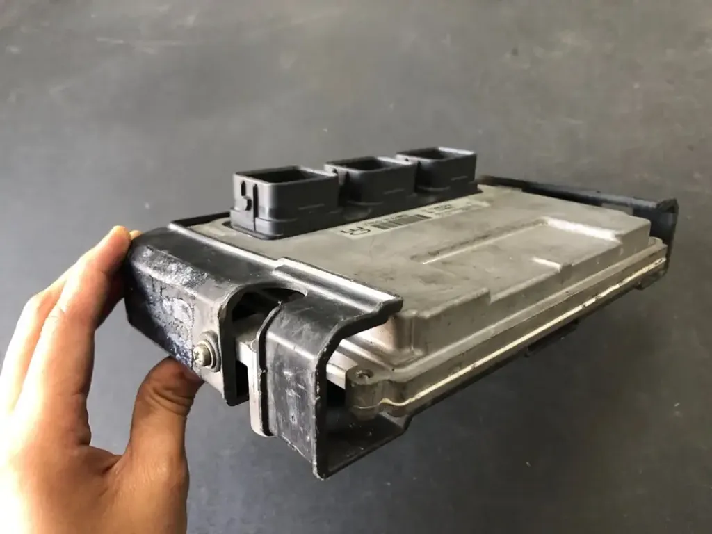 CE 37820-RTA-N52 (3)