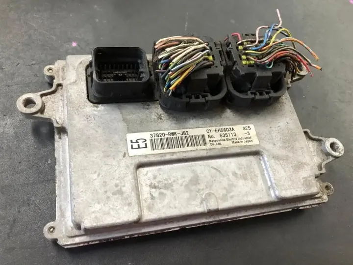 E5 37820-RWK-J82 (1)