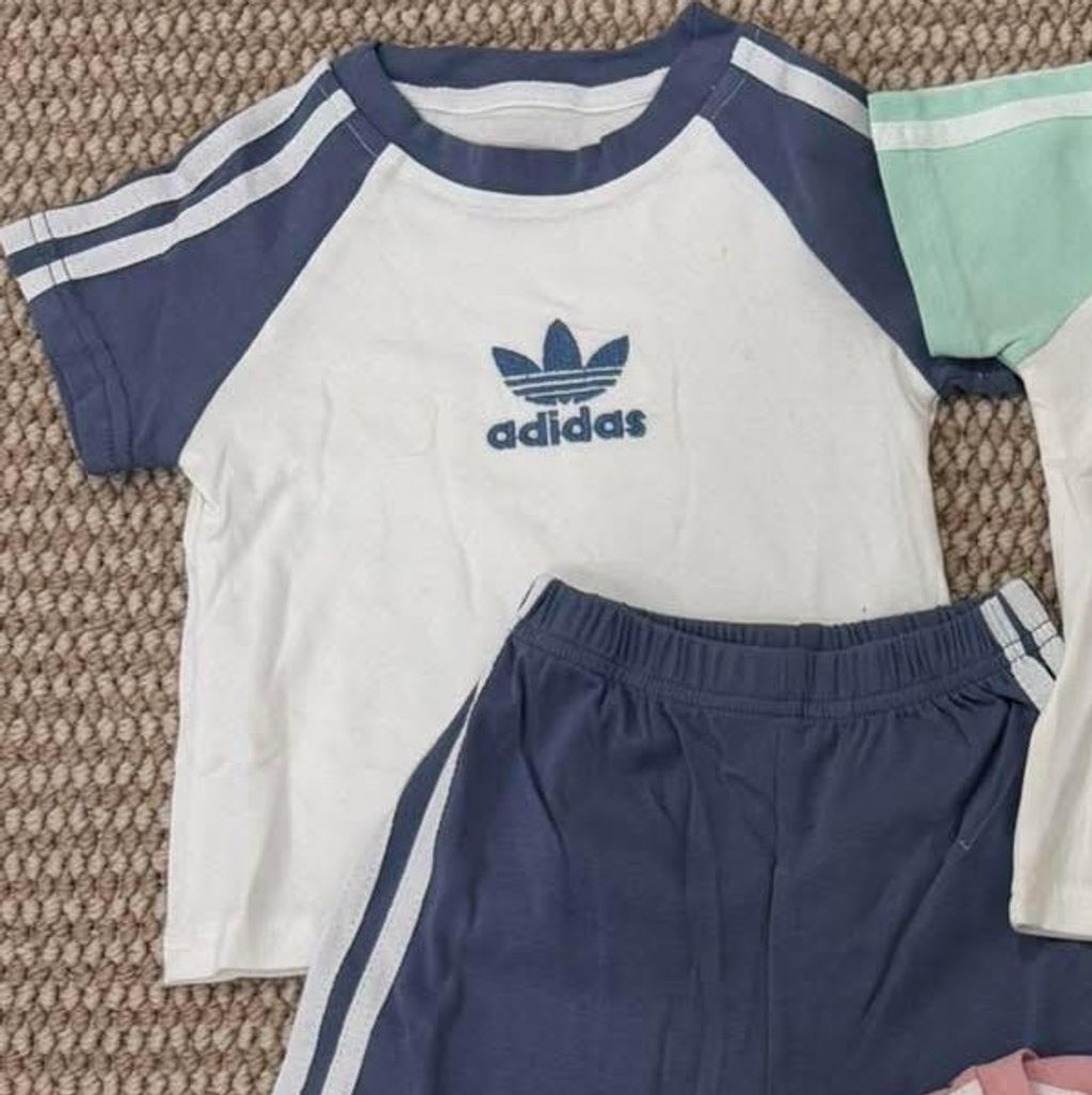 Adidas糖果色套装 RM25 - Copy