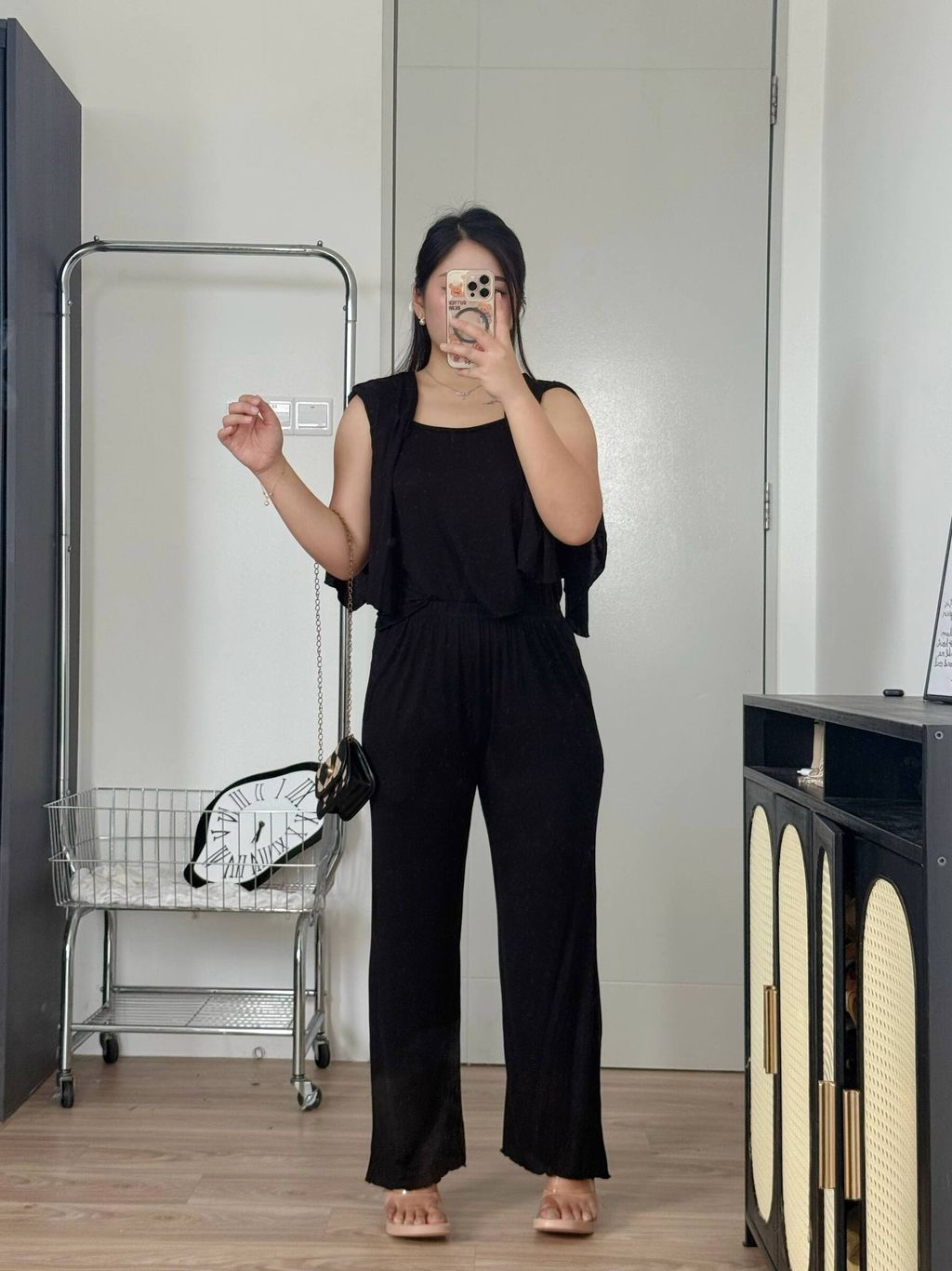 photo_6246645013224213358_w