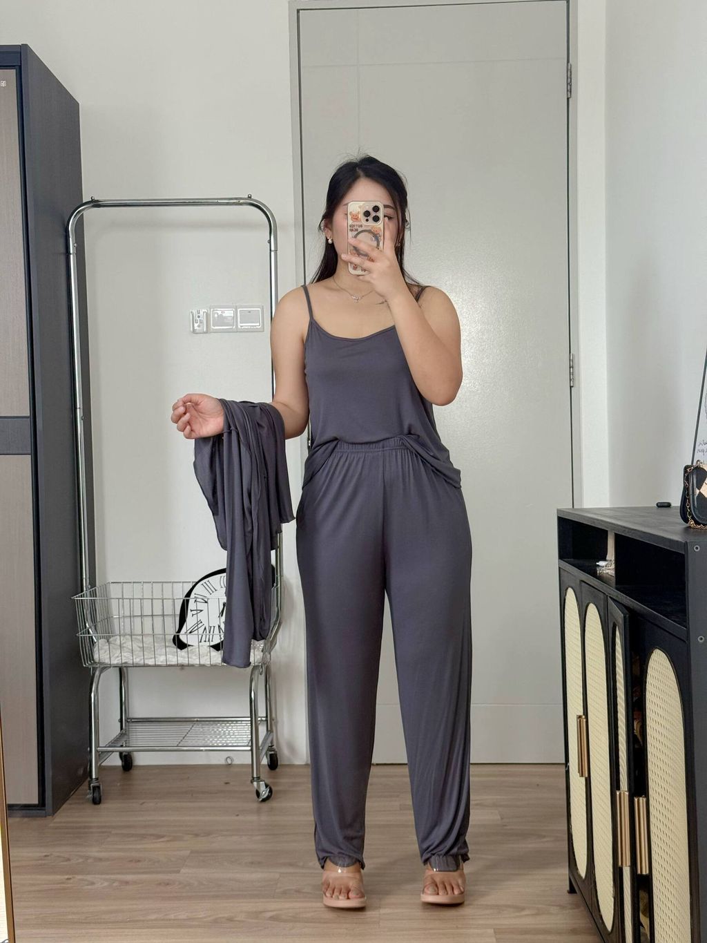 photo_6246645013224213350_w