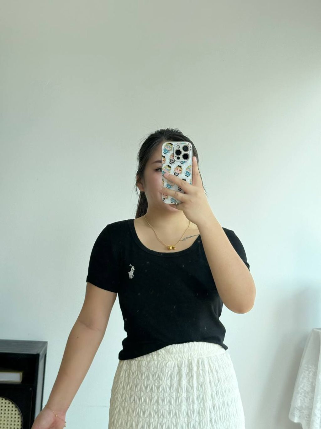 photo_6060079661179848337_y