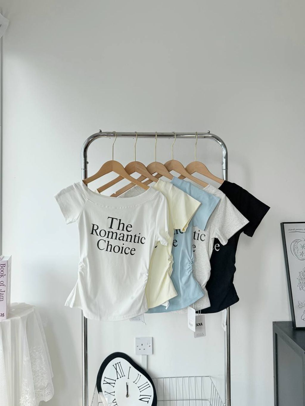 photo_6060079661179848117_y