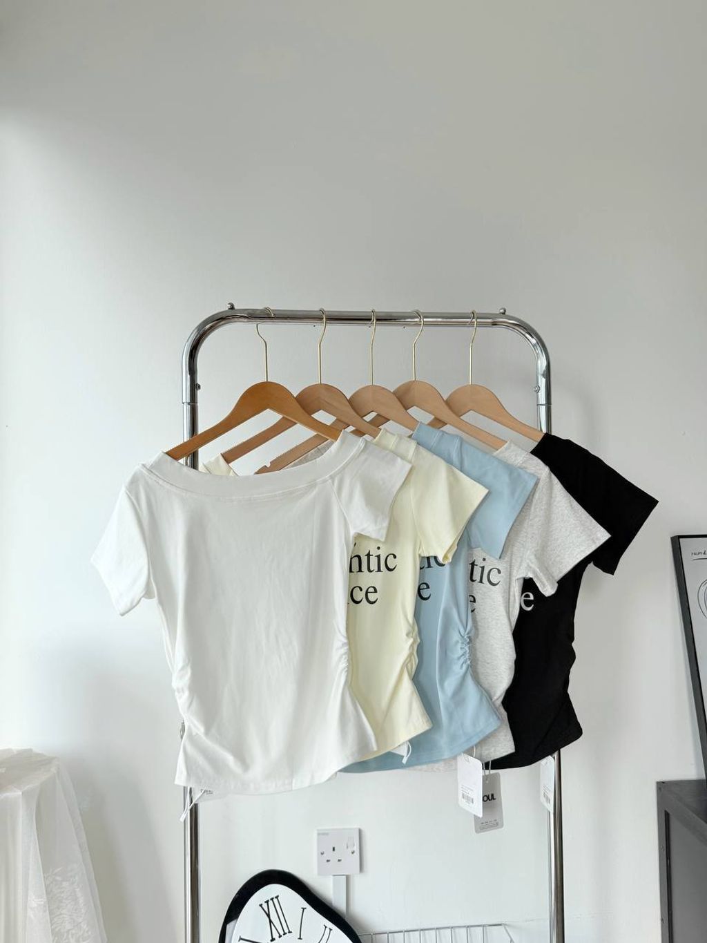 photo_6060129199332640905_y