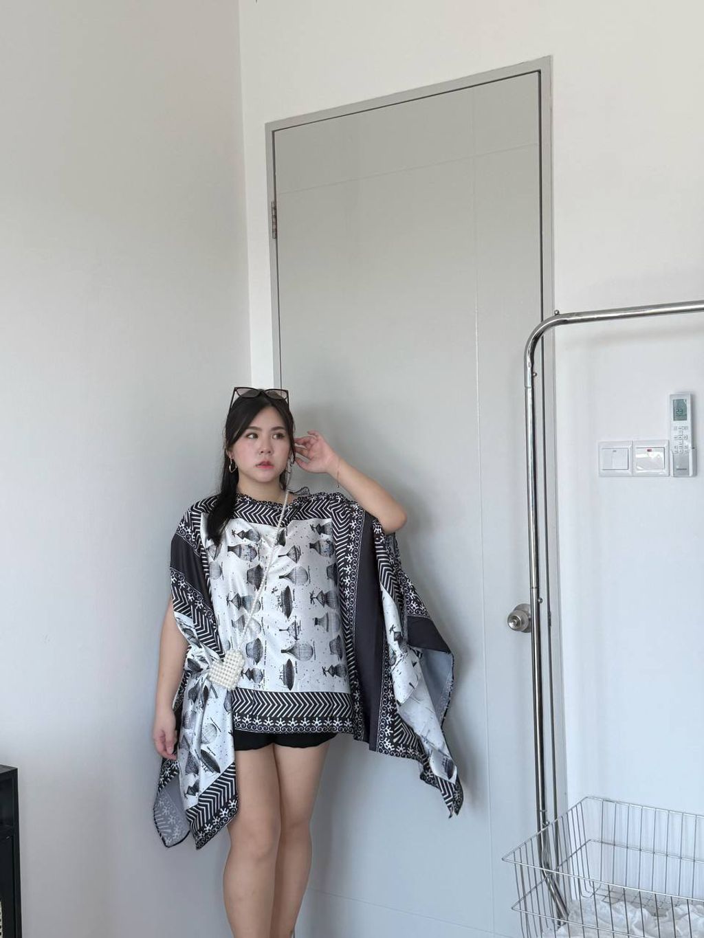 photo_6161366354502995191_y