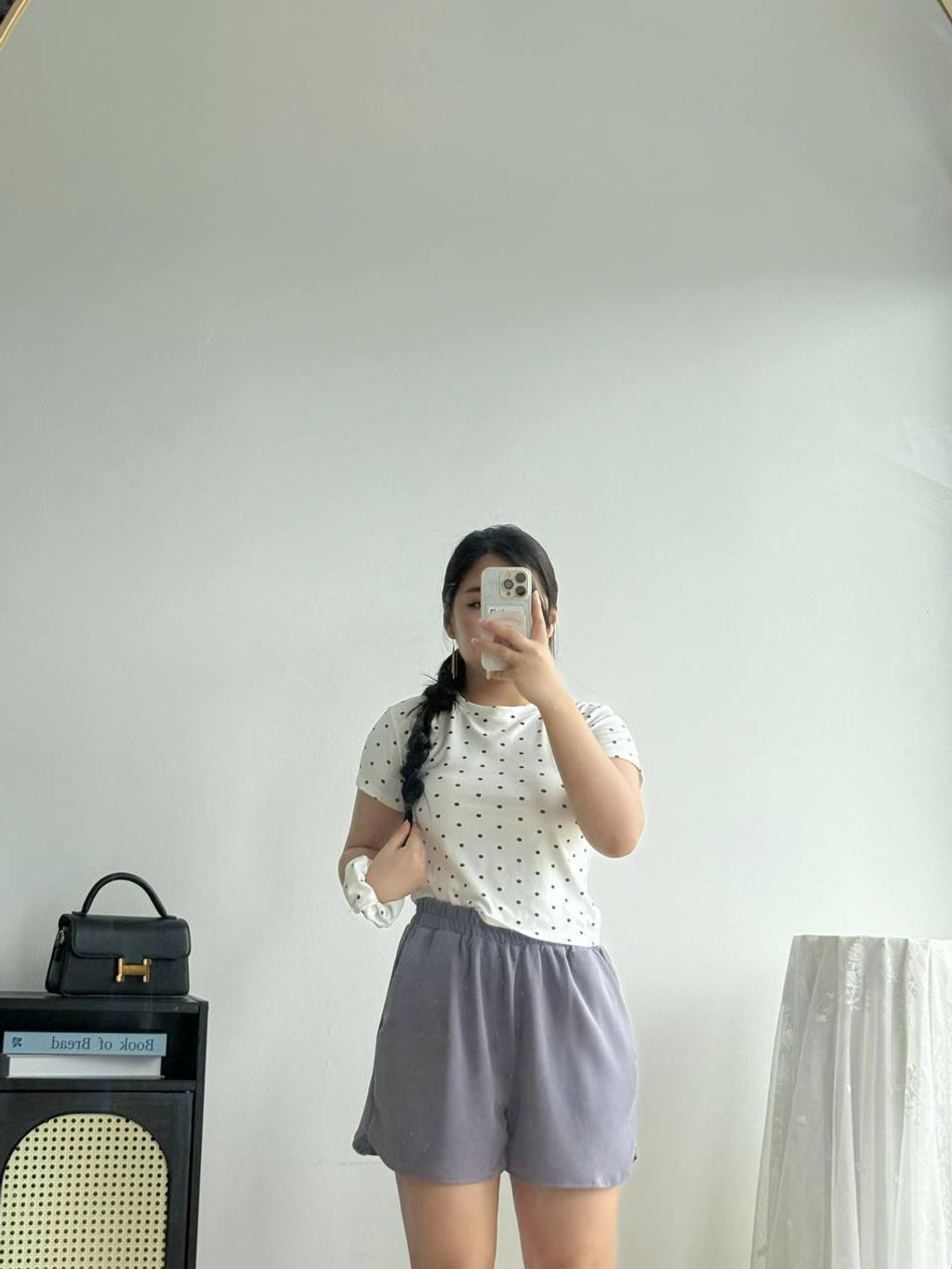 photo_6161366354502995102_y