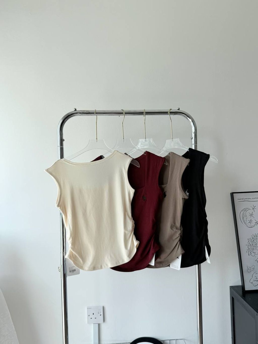 photo_6321010980385047362_y