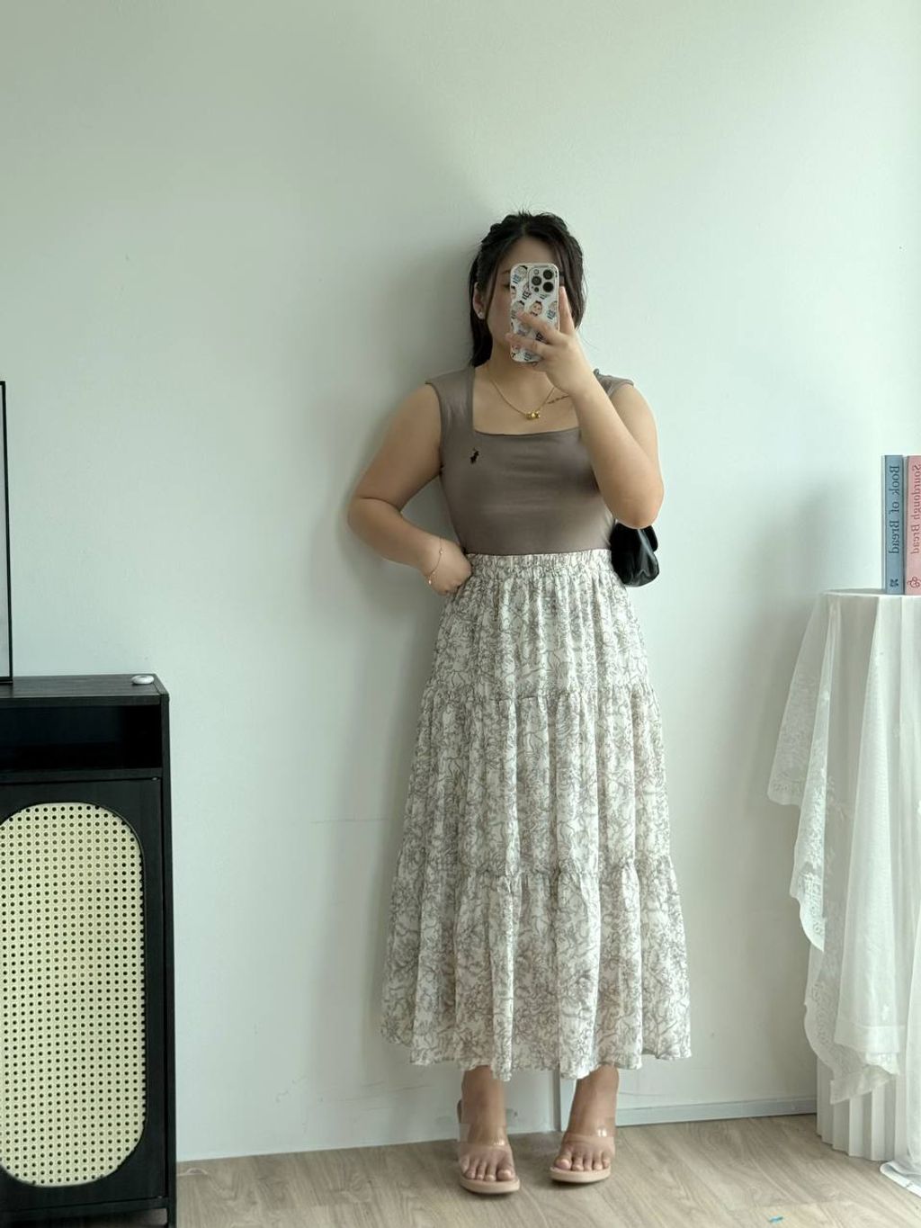 photo_6321010980385047308_y