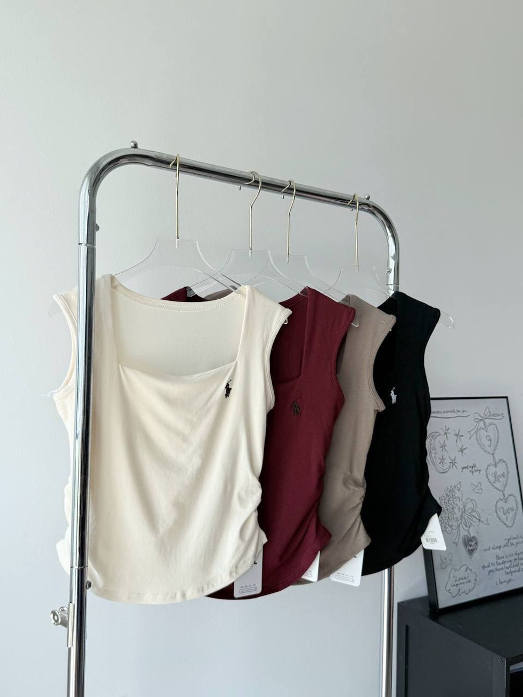 photo_6321010980385047361_y