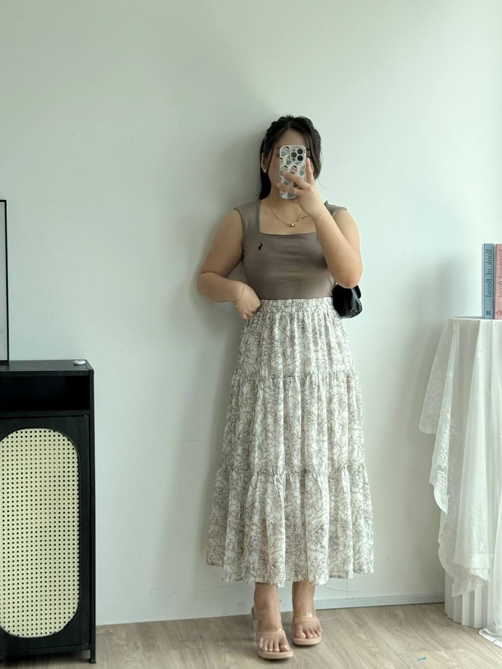 photo_6321010980385047309_y