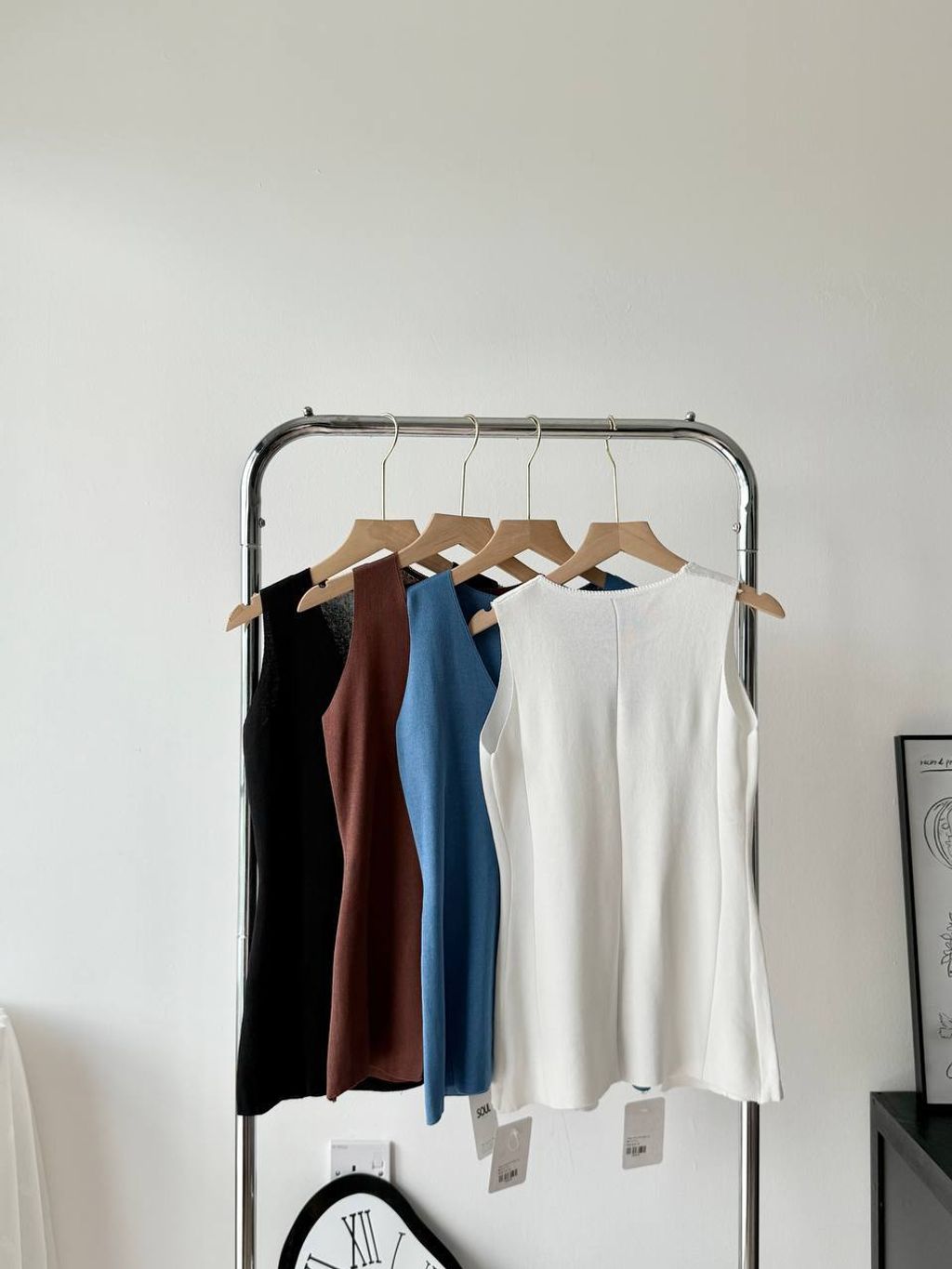 photo_6116426312093647784_y