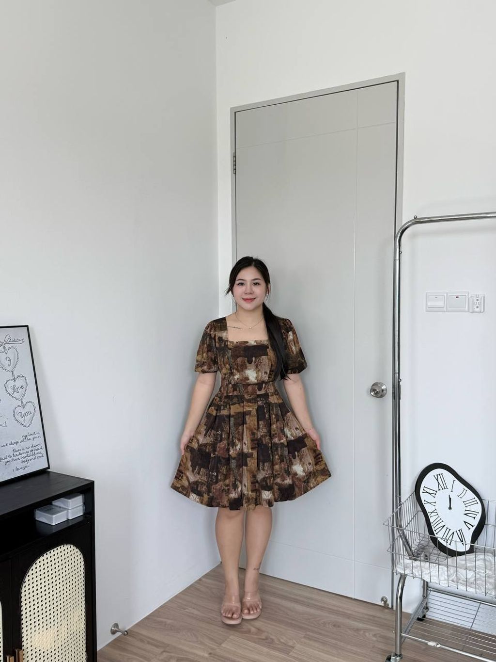 photo_6060079661179848200_y