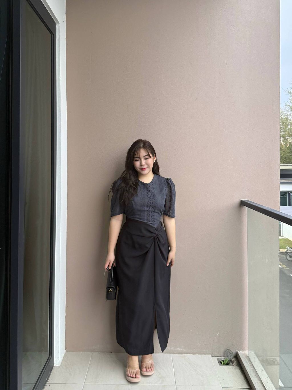 photo_6086699864189242552_w