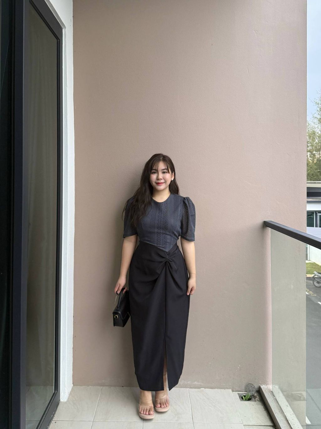 photo_6086699864189242551_w