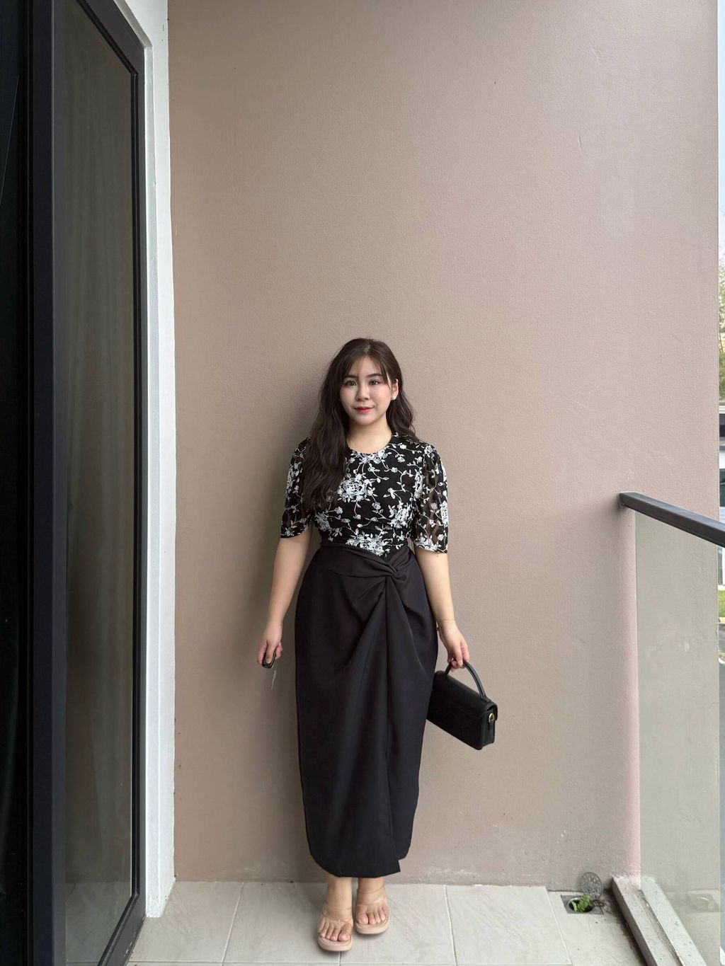 photo_6086699864189242564_w