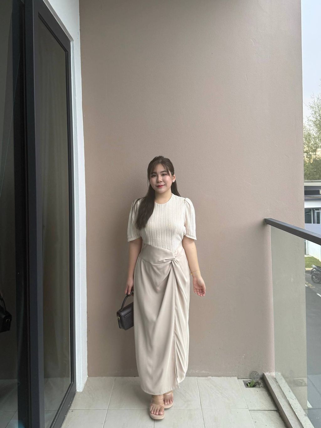 photo_6086699864189242572_w