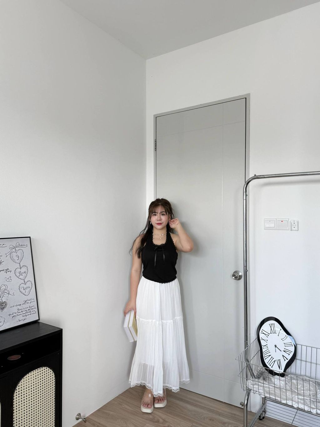 photo_6086699864189242600_w