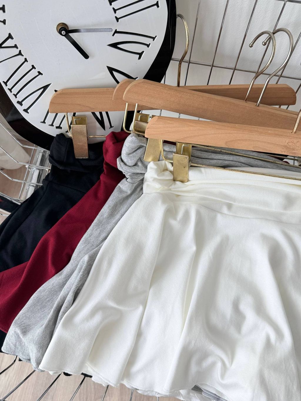 photo_6086699864189242643_w