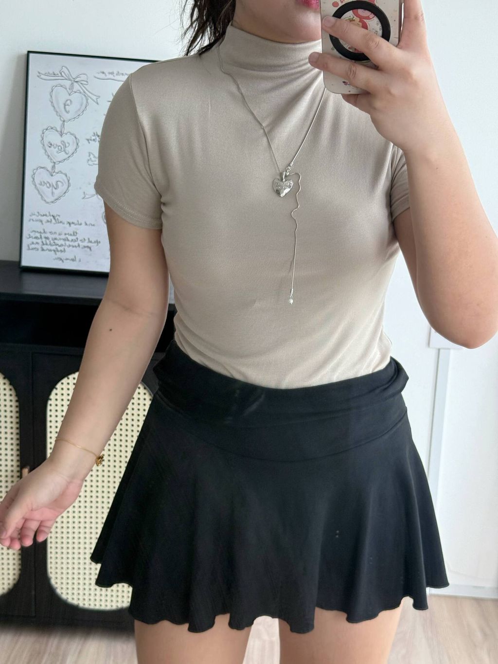 photo_6086699864189242649_w