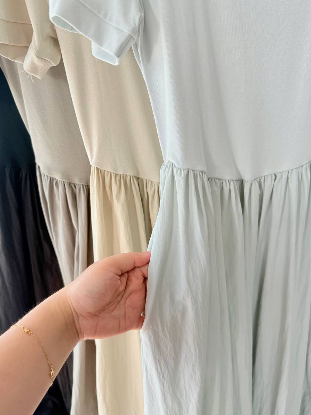 photo_6278220066596177774_y