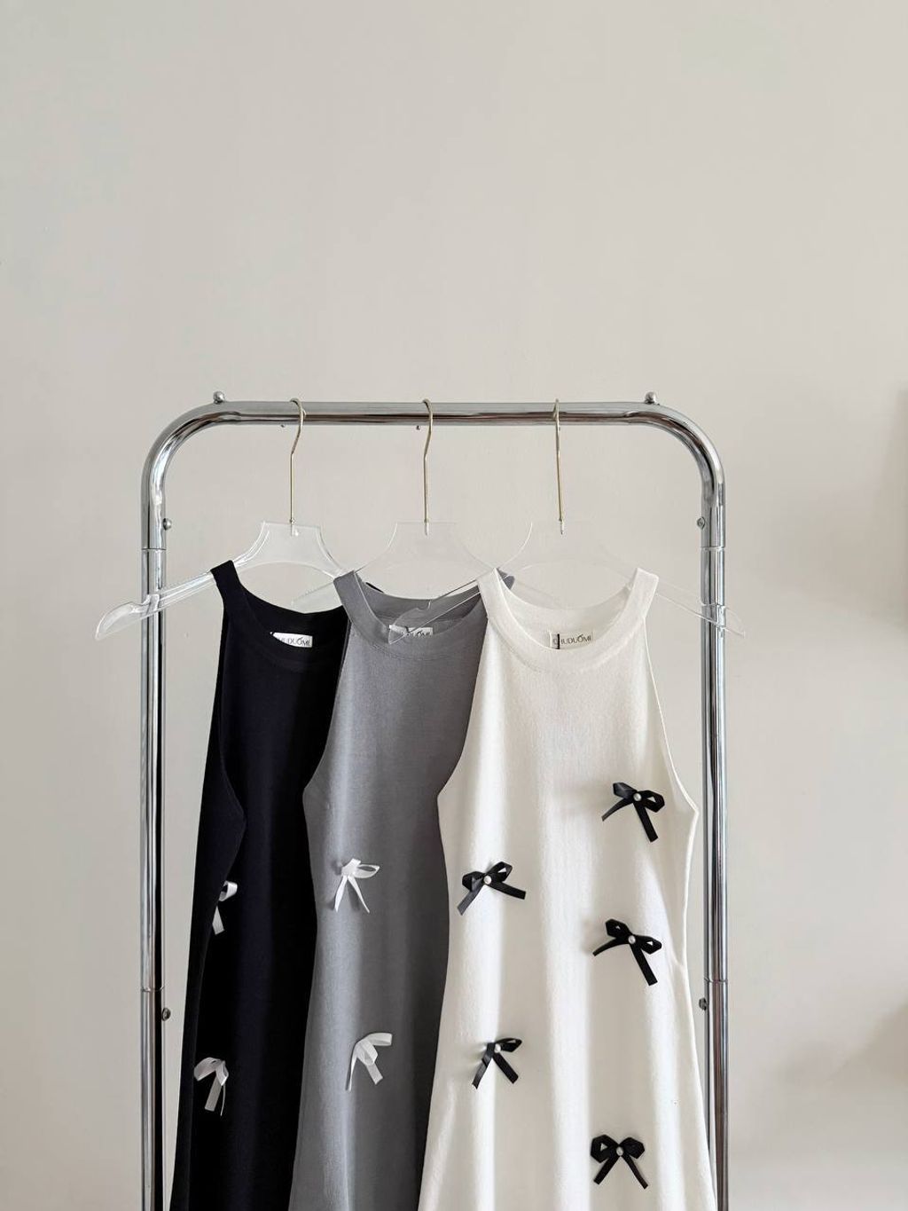 photo_6251462184118895696_y