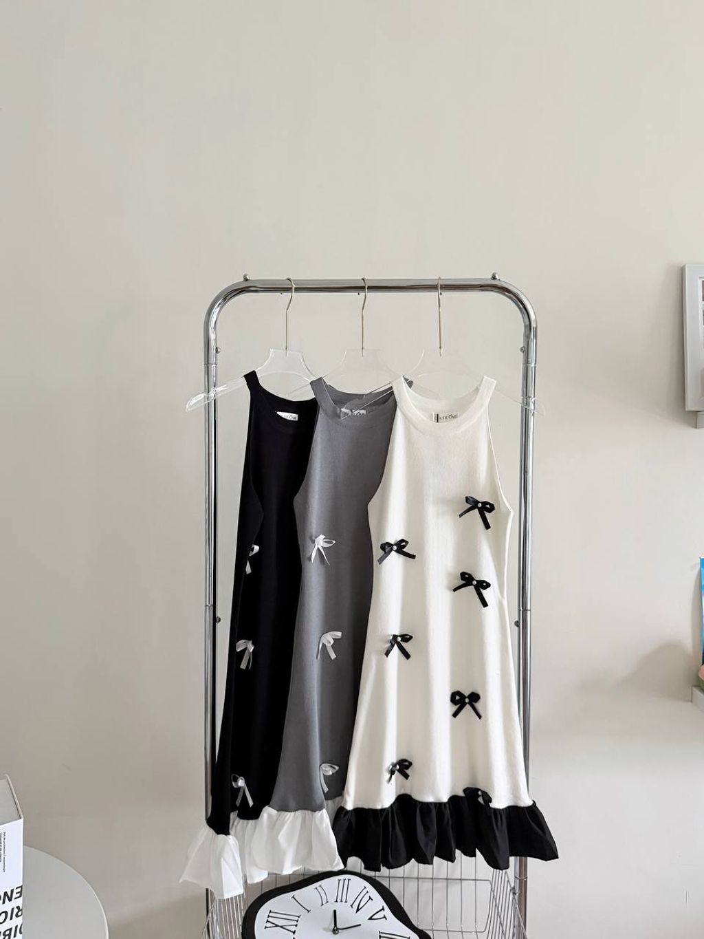 photo_6251462184118895695_y