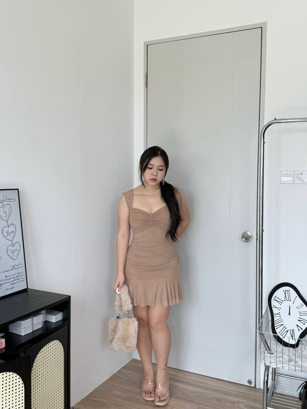 photo_6073114466016412690_y