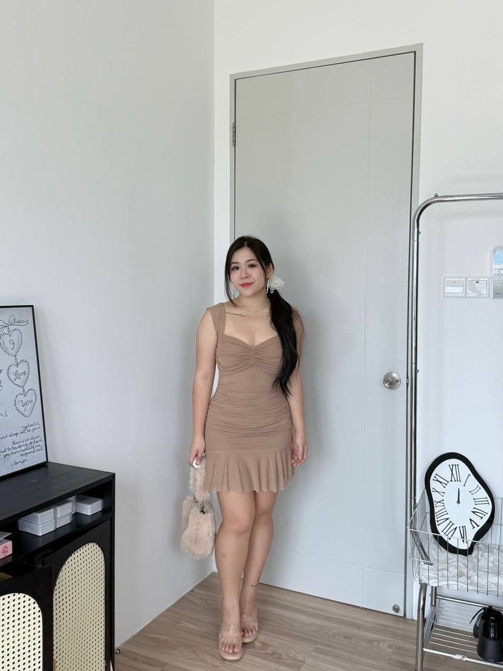 photo_6073114466016412692_y