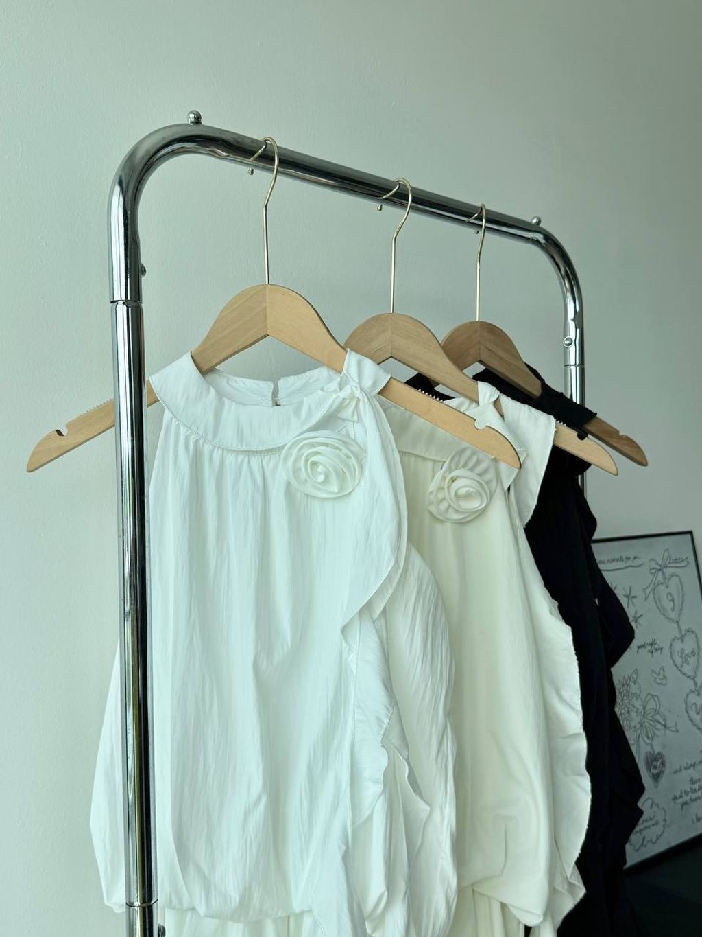 photo_6136368283335638712_y