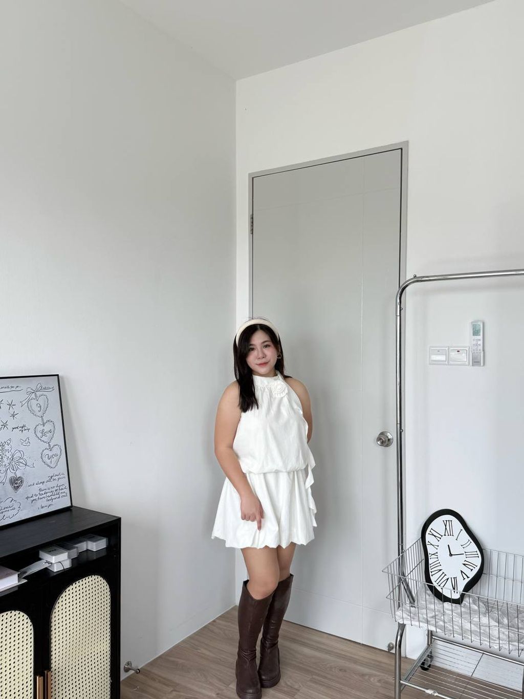 photo_6136368283335638645_y