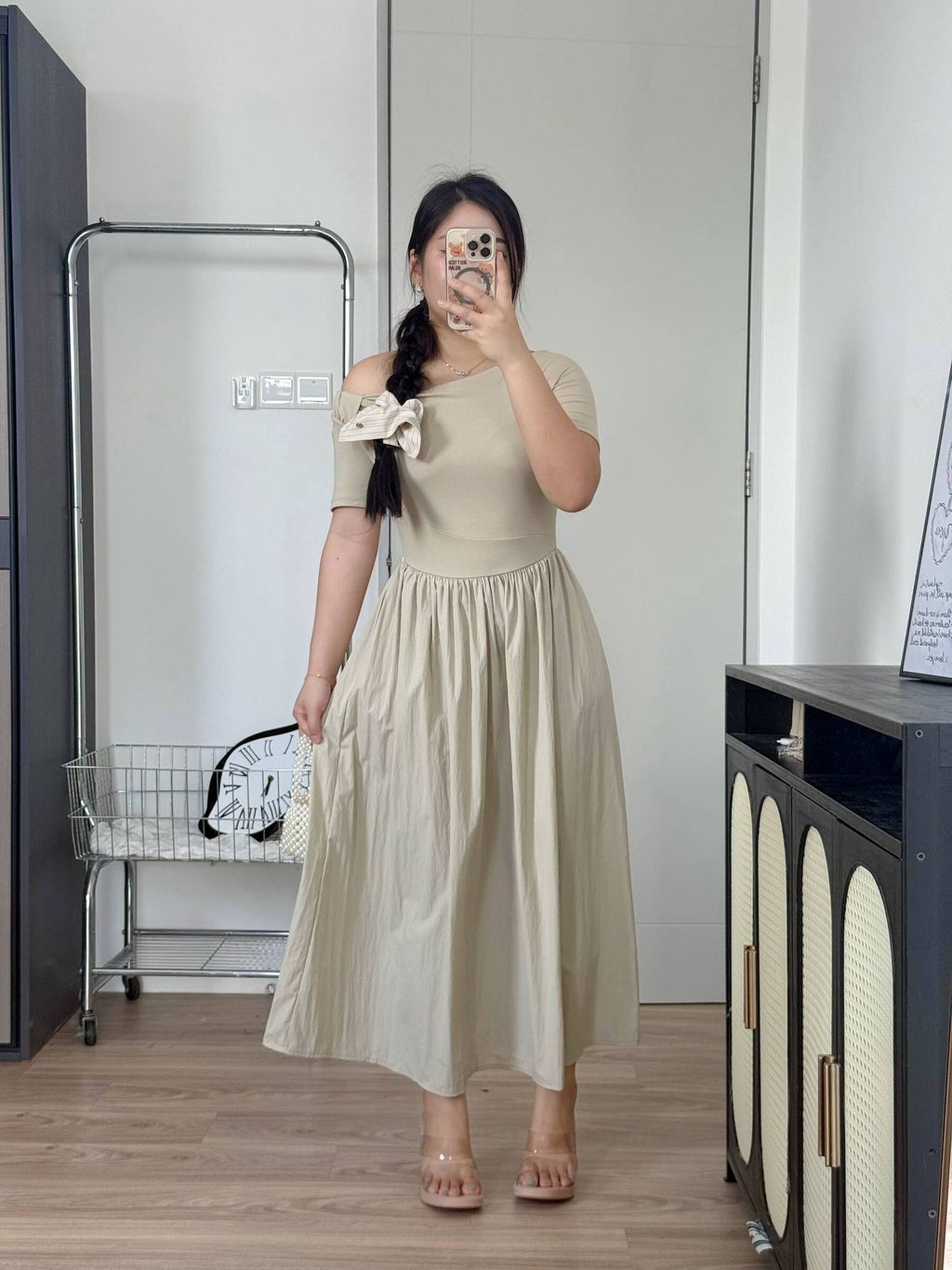 photo_6246645013224213402_w