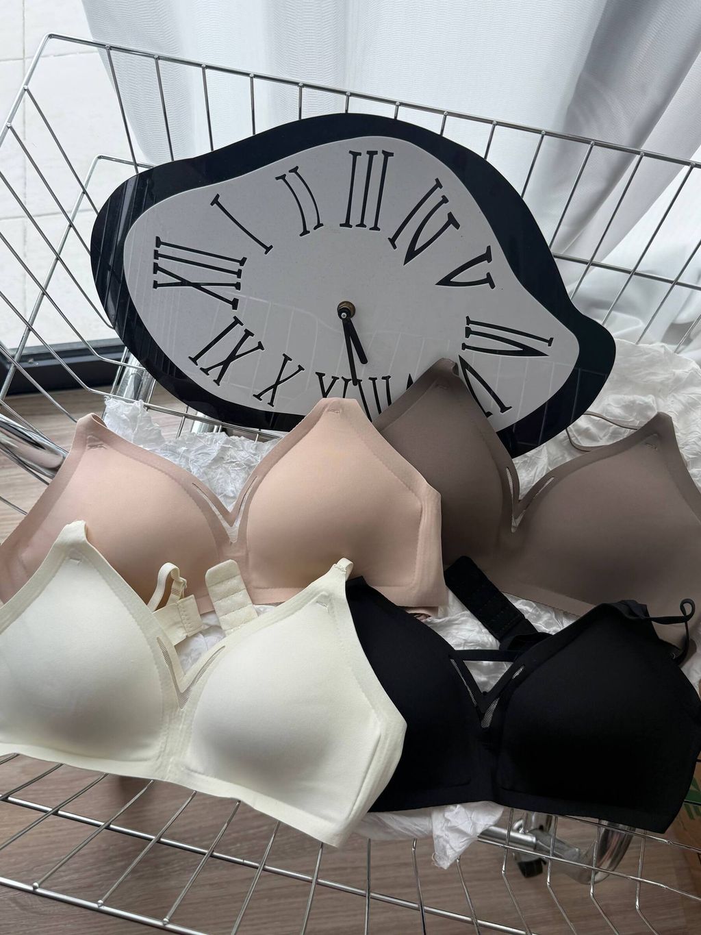 photo_6246789023477650454_w