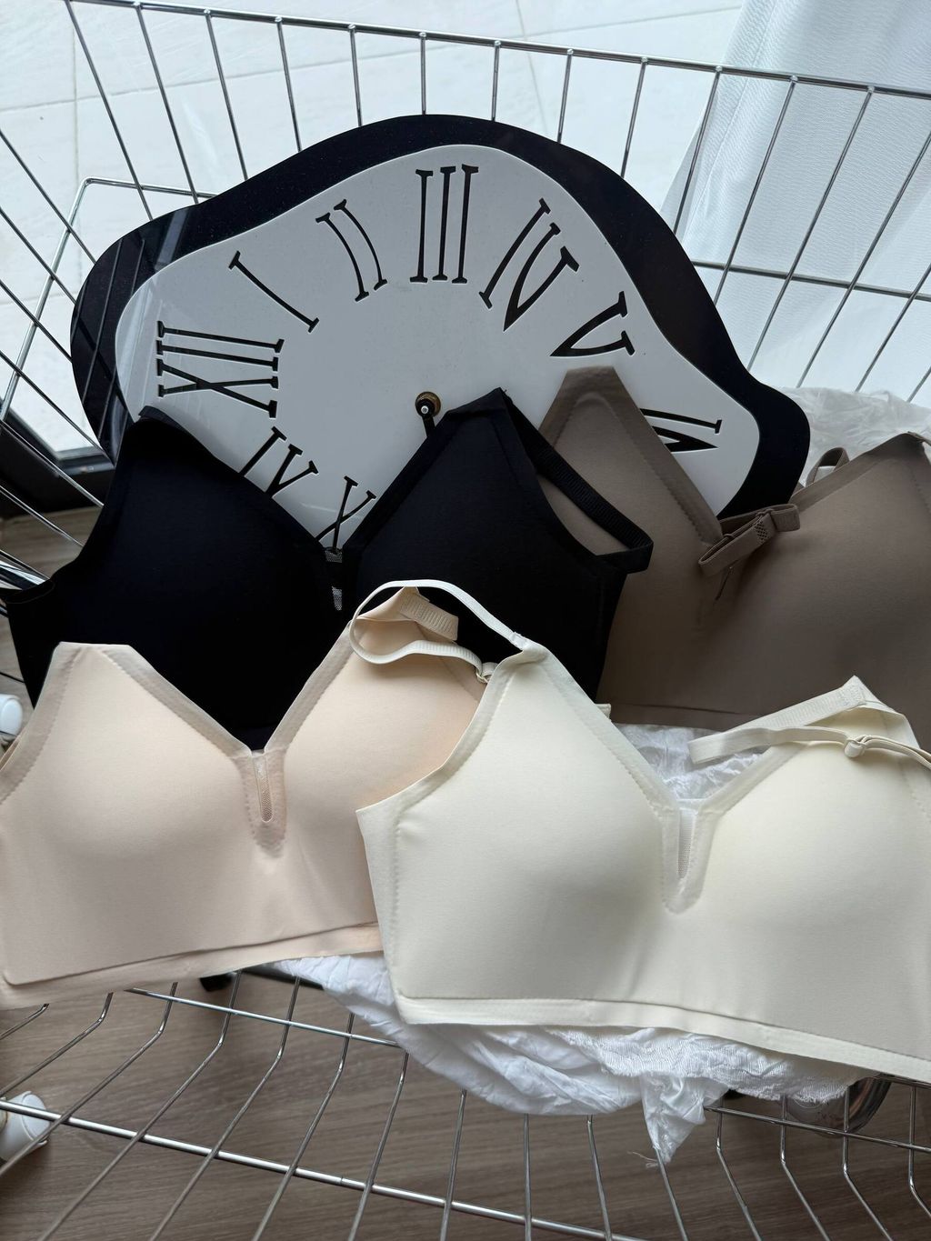 photo_6246789023477650446_w