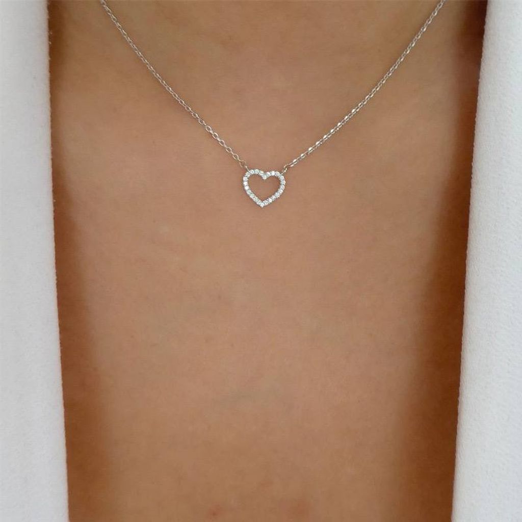 photo_6217685049474665415_x